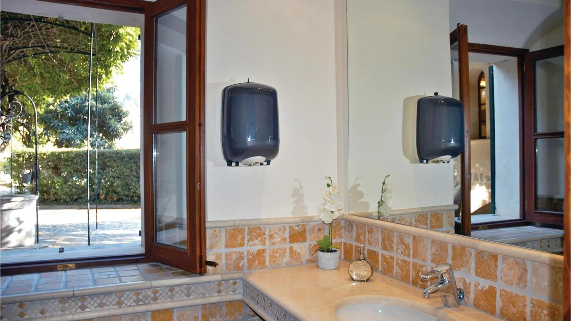 Awesome Home In Soller With Outdoor Swimming Pool Feriehus